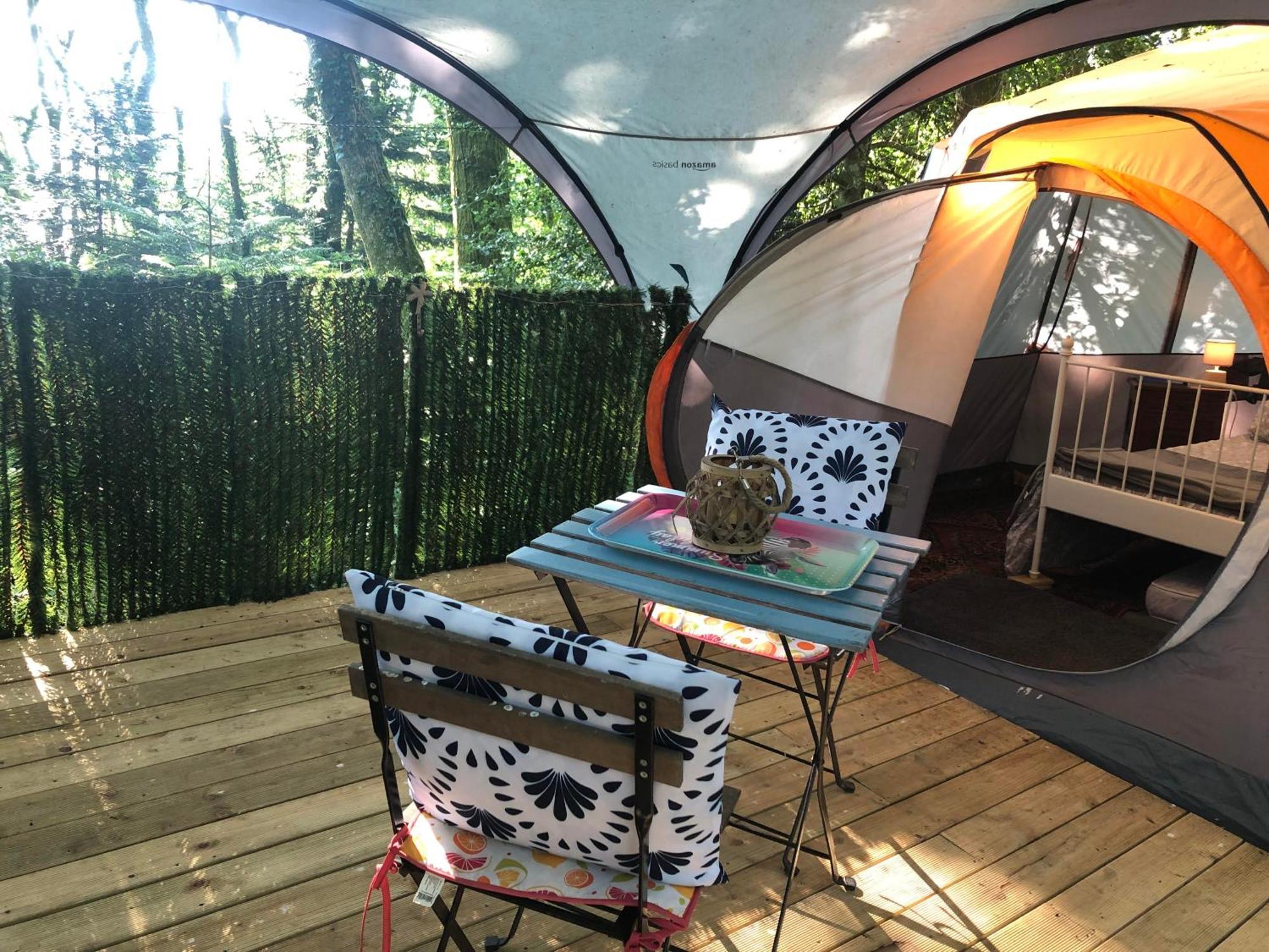 Camping Au Lac Du Drennec Glamping Tent Commana Exterior photo